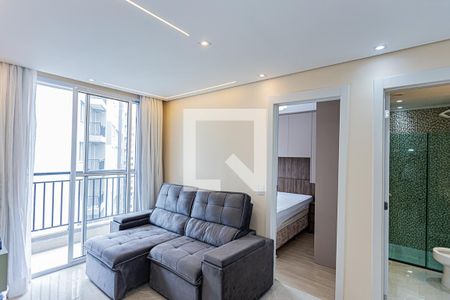 Sala, cozinha e área de serviço de apartamento à venda com 2 quartos, 39m² em Vila Barreto, São Paulo