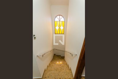 Escada de casa à venda com 4 quartos, 110m² em Vila Carolina, São Paulo