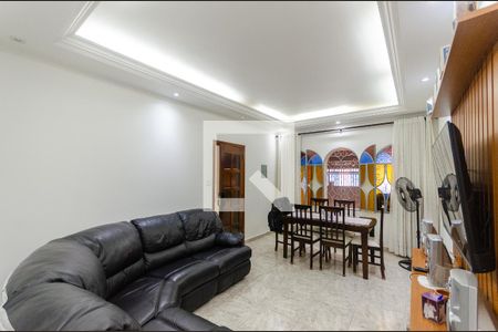 Sala de casa à venda com 4 quartos, 110m² em Vila Carolina, São Paulo