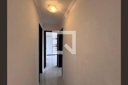Corredor de apartamento para alugar com 2 quartos, 65m² em Barra da Tijuca, Rio de Janeiro