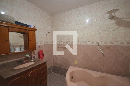 Banheiro da Suíte de casa para alugar com 3 quartos, 250m² em Vila Valqueire, Rio de Janeiro