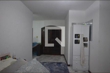 Quarto 1 Suite de casa para alugar com 3 quartos, 250m² em Vila Valqueire, Rio de Janeiro