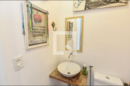 Lavabo de casa à venda com 3 quartos, 227m² em Tijuca, Rio de Janeiro
