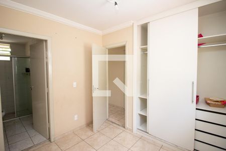 Quarto Suíte de casa de condomínio para alugar com 3 quartos, 120m² em Cabral, Contagem