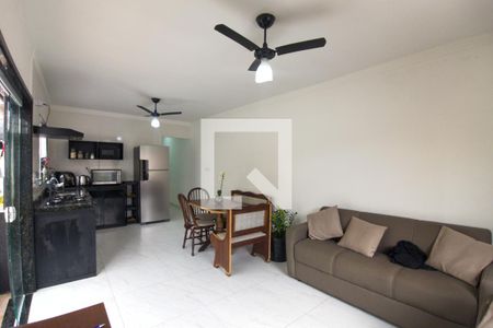 Sala de casa para alugar com 2 quartos, 125m² em Jardim Imperador, Praia Grande