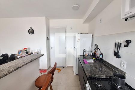 Cozinha de apartamento para alugar com 2 quartos, 48m² em Figueira, Duque de Caxias