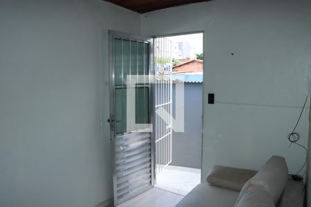 Casa para alugar com 2 quartos, 50m² em Jardim Júlia, Embu das Artes
