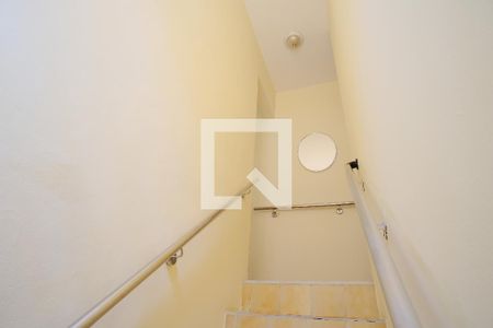 Escada de casa à venda com 3 quartos, 240m² em Vila Santo Estevão, São Paulo