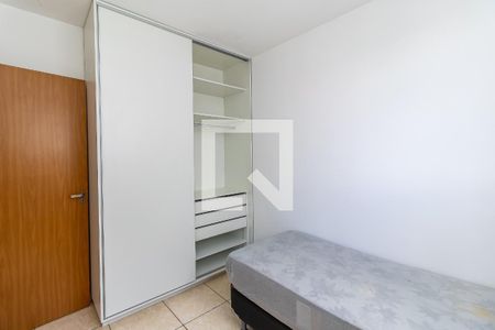 Quarto 2 de apartamento para alugar com 2 quartos, 48m² em Conjunto Helena Antipoff, Belo Horizonte
