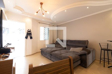 Casa para alugar com 3 quartos, 131m² em Vila Nhocuné, São Paulo