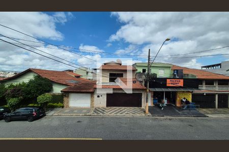 Vista  de casa para alugar com 3 quartos, 240m² em Parque Marajoara, Santo André