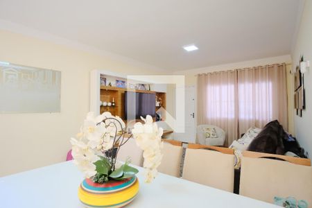 Sala de casa à venda com 3 quartos, 125m² em Vila Carrão, São Paulo