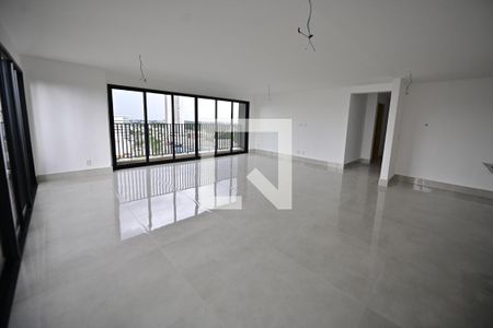 Apartamento para alugar com 3 quartos, 150m² em Serrinha, Goiânia