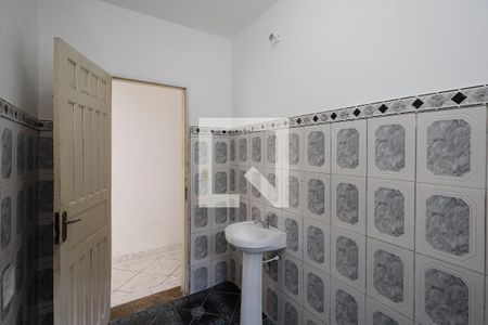 Banheiro  de casa para alugar com 2 quartos, 50m² em Jardim Modelo, São Paulo