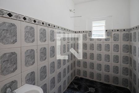 Banheiro  de casa para alugar com 2 quartos, 50m² em Jardim Modelo, São Paulo