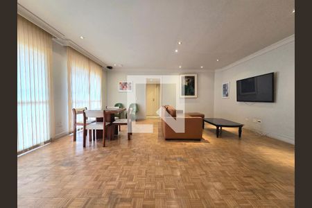 Sala de apartamento à venda com 2 quartos, 84m² em Vila Nova Conceição, São Paulo