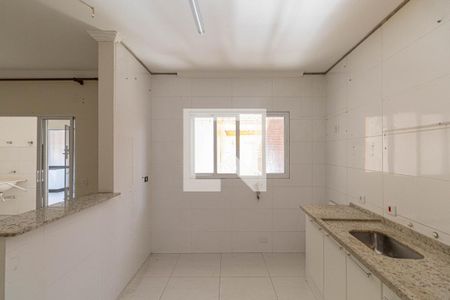 Sala e Cozinha de casa para alugar com 1 quarto, 55m² em Jardim dos Ipes, São Paulo