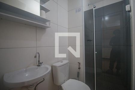 Banheiro de apartamento à venda com 1 quarto, 31m² em Santo Cristo, Rio de Janeiro