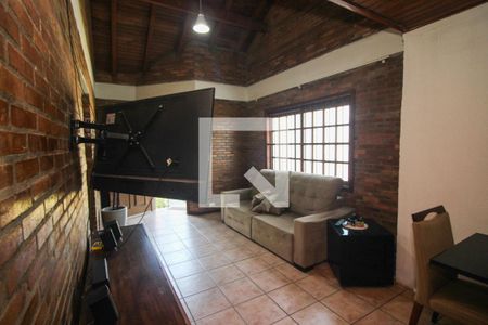 Sala 1 de casa à venda com 6 quartos, 300m² em Hípica, Porto Alegre