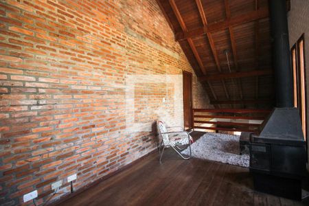 Sala 2 de casa à venda com 6 quartos, 300m² em Hípica, Porto Alegre