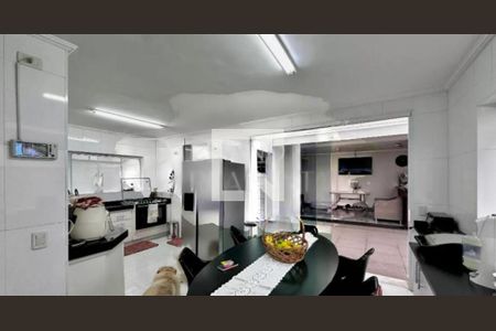 Casa à venda com 4 quartos, 250m² em Santo Amaro, São Paulo