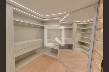 Apartamento à venda com 3 quartos, 370m² em Cerqueira César, São Paulo