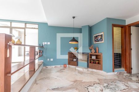 Sala do segundo andar de apartamento à venda com 5 quartos, 324m² em Savassi, Belo Horizonte