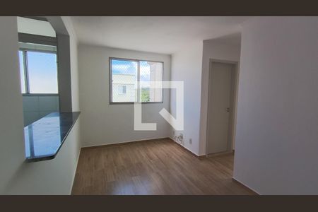 Sala de apartamento para alugar com 2 quartos, 48m² em Parque Santa Rosa, Suzano