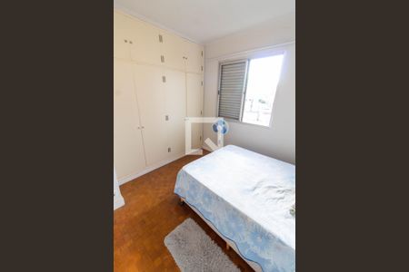 QUARTO 1 de apartamento para alugar com 2 quartos, 70m² em Vila Itapura, Campinas