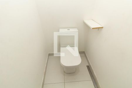 Lavabo de casa para alugar com 2 quartos, 145m² em Jardim dos Ipes, São Paulo