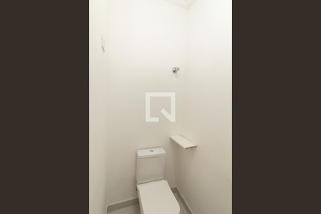 Lavabo de casa para alugar com 2 quartos, 145m² em Jardim dos Ipes, São Paulo