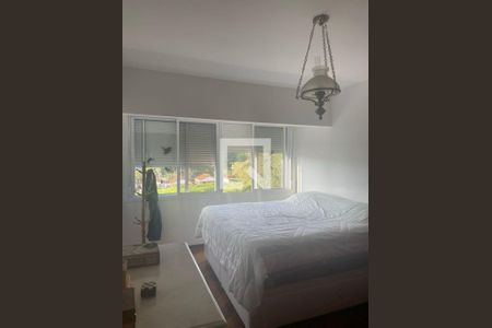 Casa para alugar com 4 quartos, 210m² em Vila Pedra Branca, São Paulo