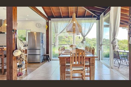 Casa à venda com 3 quartos, 353m² em Vila Velha, Santana de Parnaíba