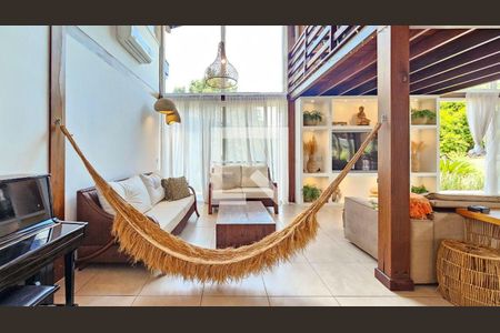 Casa à venda com 3 quartos, 353m² em Vila Velha, Santana de Parnaíba