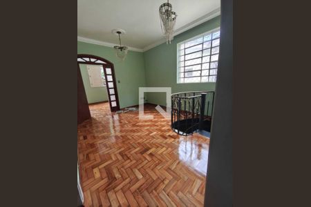 Casa para alugar com 4 quartos, 270m² em Sagrada Família, Belo Horizonte