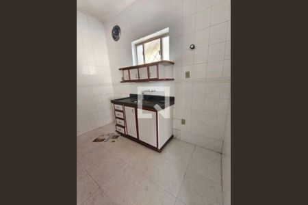 Casa para alugar com 4 quartos, 270m² em Sagrada Família, Belo Horizonte