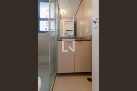 Banheiro de kitnet/studio para alugar com 1 quarto, 25m² em Vila Mariana, São Paulo