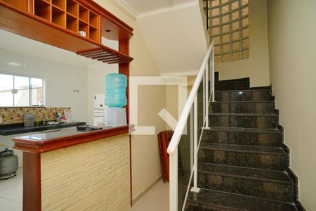 Escada de casa para alugar com 4 quartos, 300m² em Itaipuaçu, Maricá