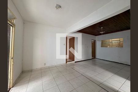 Casa para alugar com 2 quartos, 160m² em Pompéia, Belo Horizonte