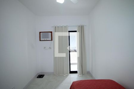 Quarto 1 de casa à venda com 2 quartos, 64m² em Irajá, Rio de Janeiro