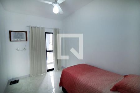 Quarto 1 de casa à venda com 2 quartos, 64m² em Irajá, Rio de Janeiro
