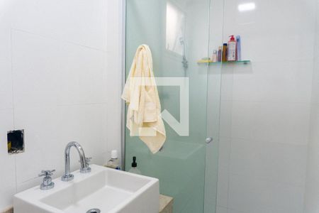 Banheiro da Suíte de apartamento para alugar com 2 quartos, 50m² em Vila Fachini, São Paulo