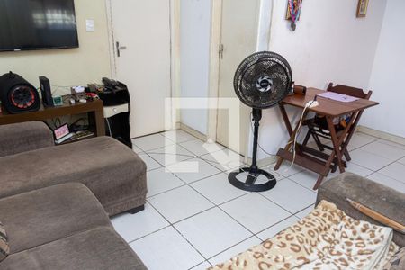 Sala de casa de condomínio para alugar com 2 quartos, 71m² em Campo Grande, Rio de Janeiro