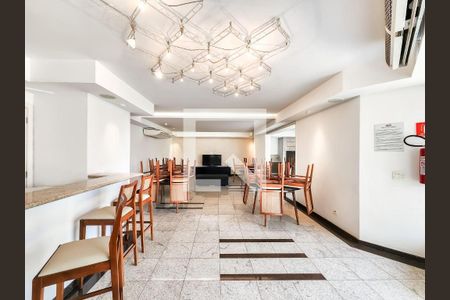 Apartamento à venda com 4 quartos, 221m² em Vila Suzana, São Paulo