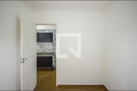 Quarto 1 de apartamento para alugar com 2 quartos, 36m² em Jardim Bandeirantes, São Paulo
