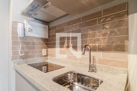 Cozinha de apartamento para alugar com 1 quarto, 29m² em Pinheiros, São Paulo