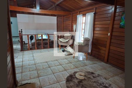 Sala de casa de condomínio à venda com 4 quartos, 230m² em Loteamento Caminhos de San Conrado (Sousas), Campinas