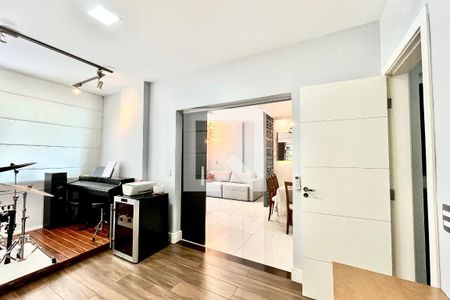 Quarto 1 de apartamento à venda com 3 quartos, 100m² em Copacabana, Rio de Janeiro