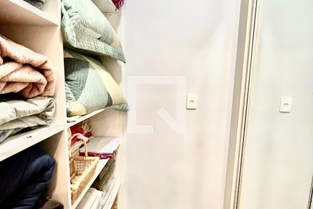 Quarto 1 de apartamento à venda com 3 quartos, 100m² em Copacabana, Rio de Janeiro