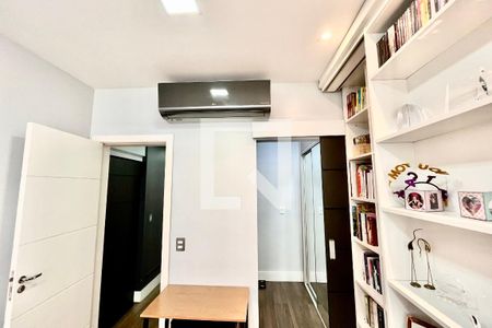 Quarto 1 de apartamento à venda com 3 quartos, 100m² em Copacabana, Rio de Janeiro